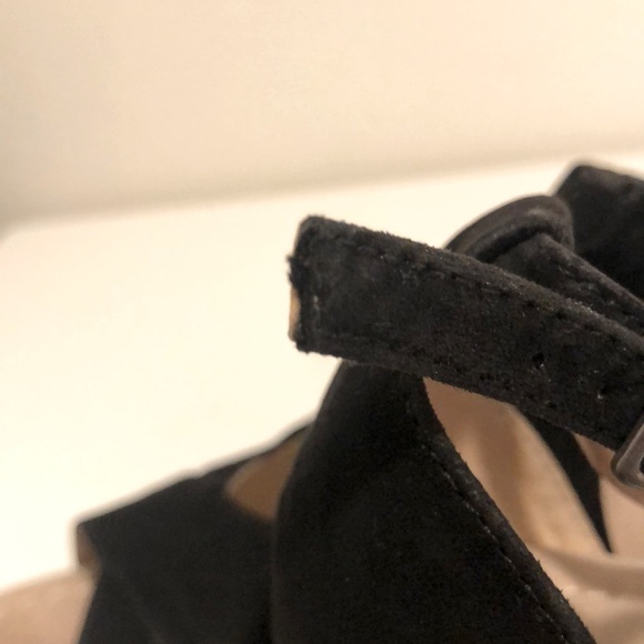 I ❤️ Comfort Open Toed Velvet Low Wedges - Picture 9 of 9